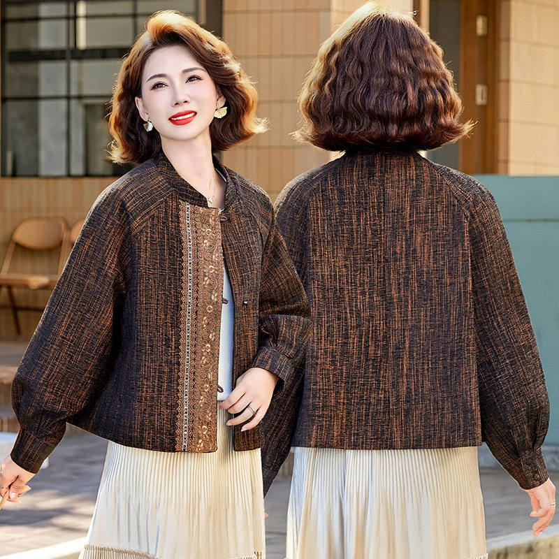 妈妈秋季新款洋气外套阔太太高端品牌上衣服春中老年人妇女装