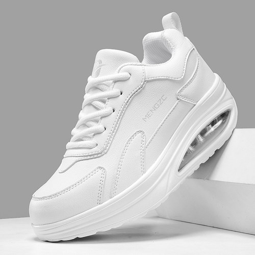 健身操运动白色皮面运动休闲