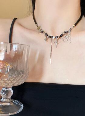 银色锆石星皮革流苏项链冷