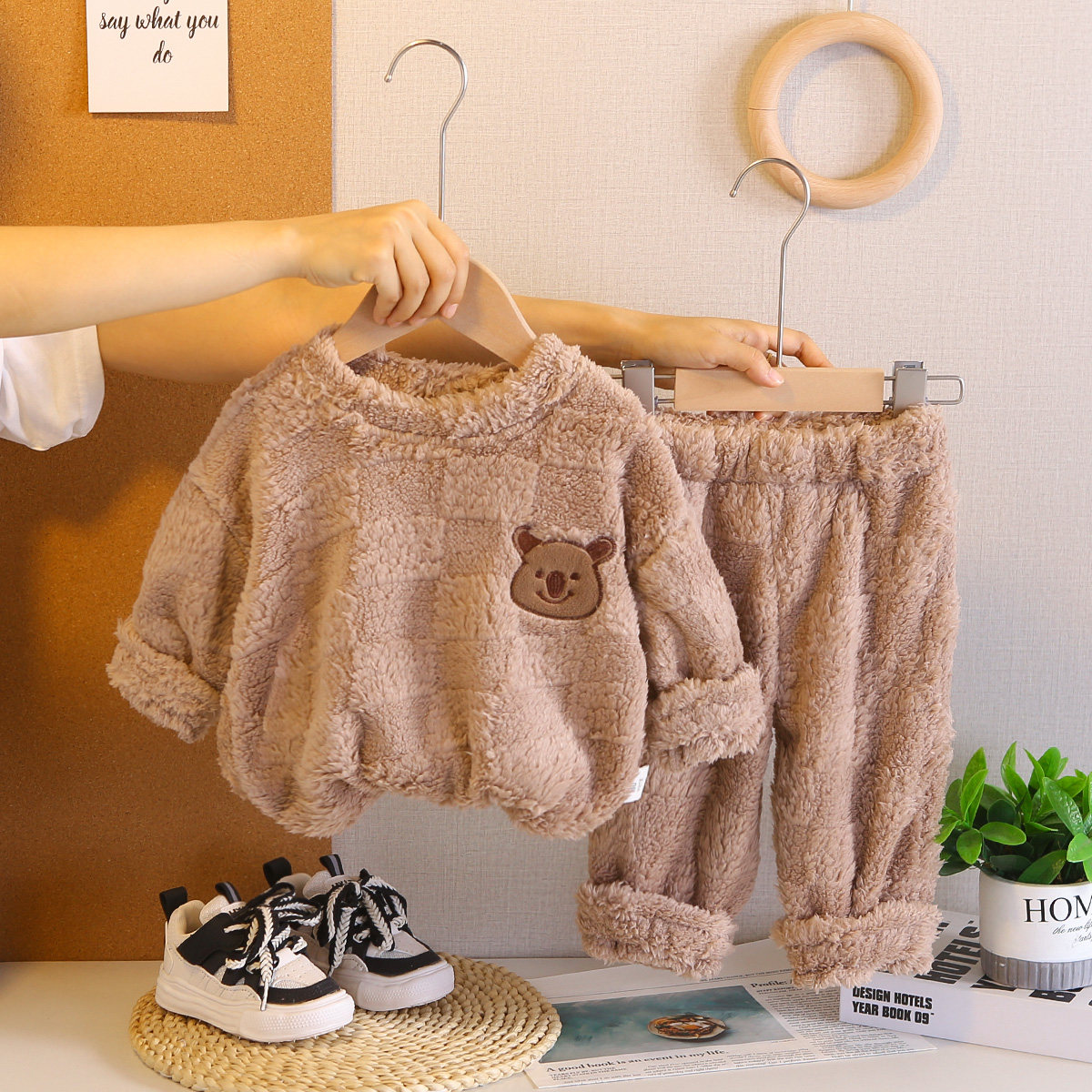 儿童法兰绒家居服套装秋冬睡衣