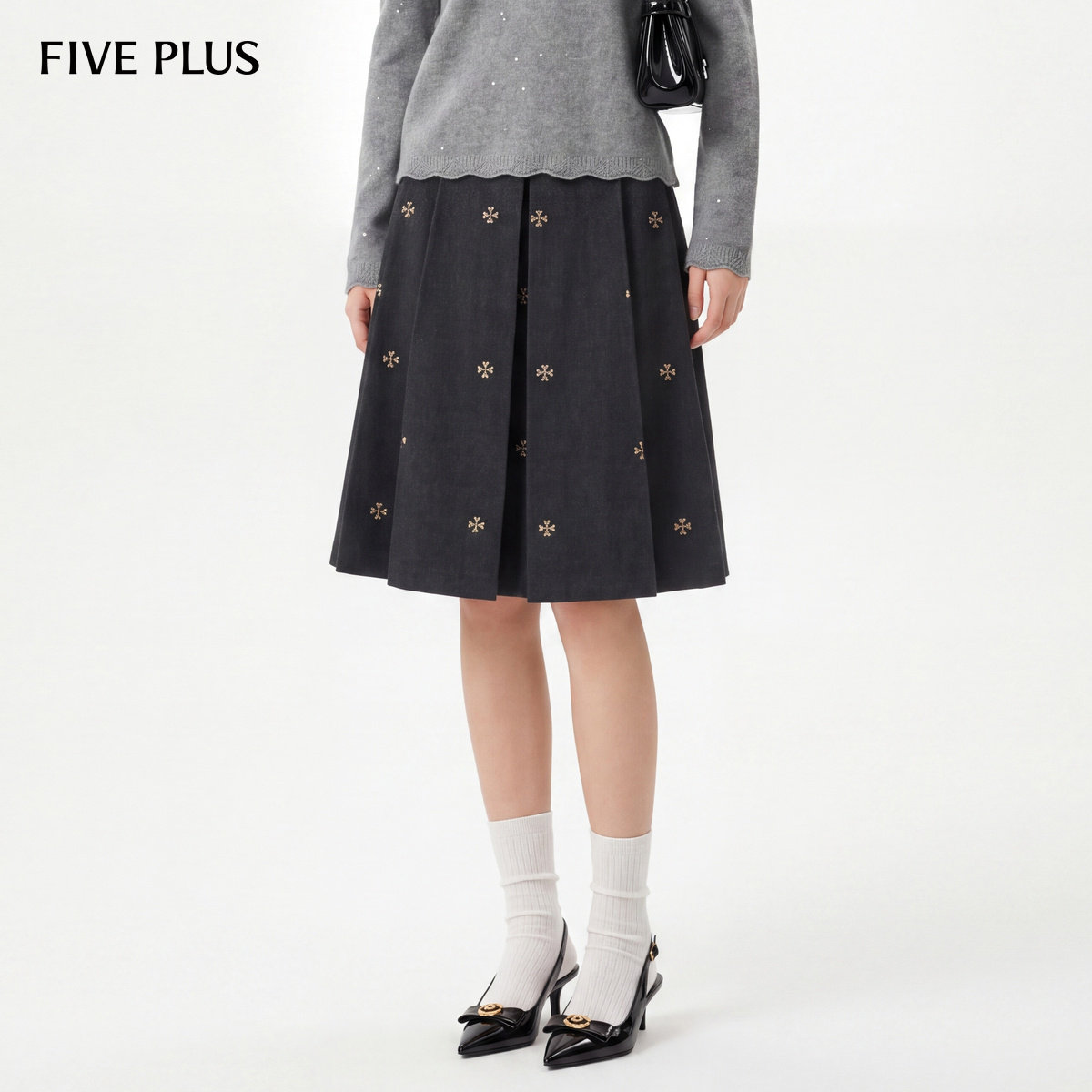 FIVE PLUS学院风百褶毛呢半身裙女2026秋季新款刺绣百搭A字短裙