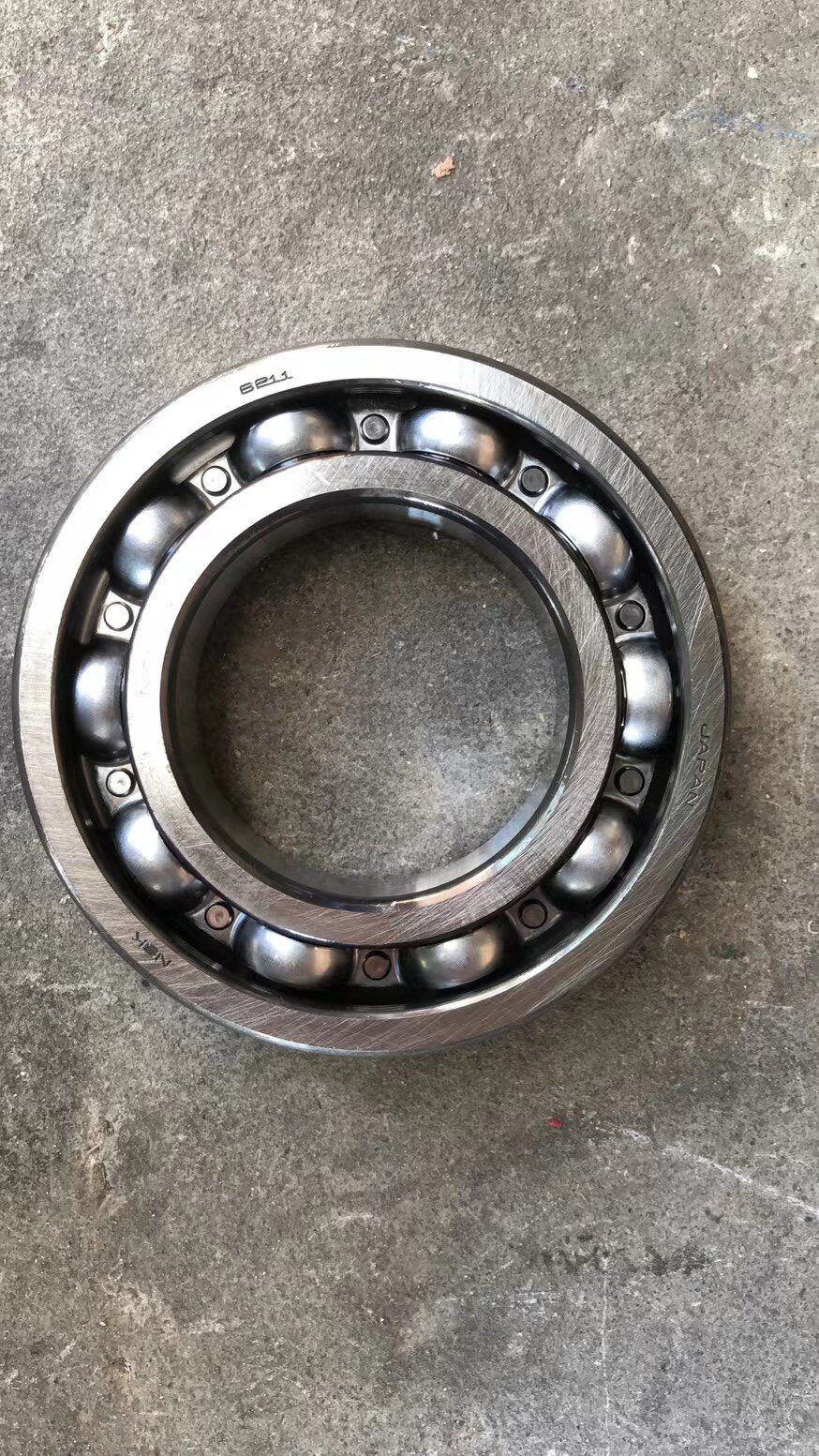 久保田854/954拖拉机进口nsk6211轴承0810106211