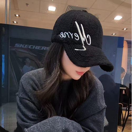 秋冬季加厚羊羔绒保暖百搭棒球帽