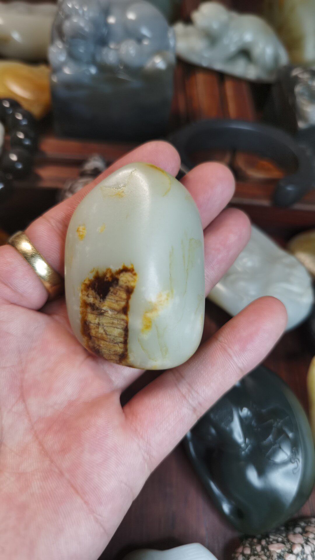 新疆和田玉籽料原石120克