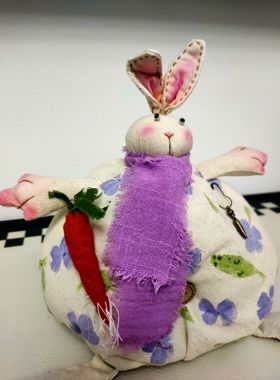 纯手工布艺大肚兔复古兔子玩偶公仔可爱手工布艺橱窗摆件拍摄道具