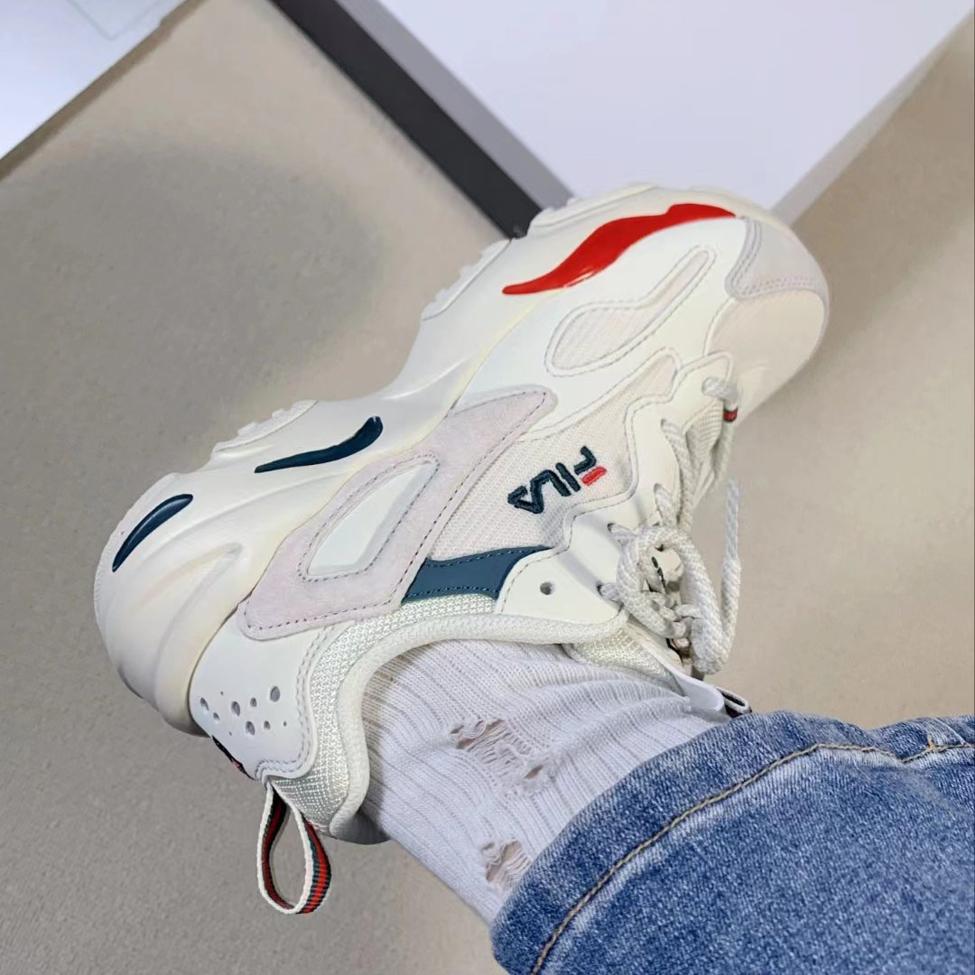 FILA斐乐运动休闲男女系带跑步鞋