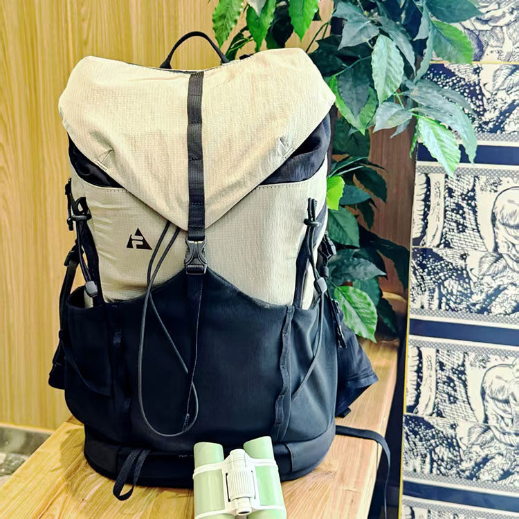 FILA斐乐黄景瑜同款背包轻便休闲2025款户外登山运动包双肩包书包,运动包/户外包/配件,双肩背包,淘宝优惠券,粉丝福利购,淘宝优惠卷