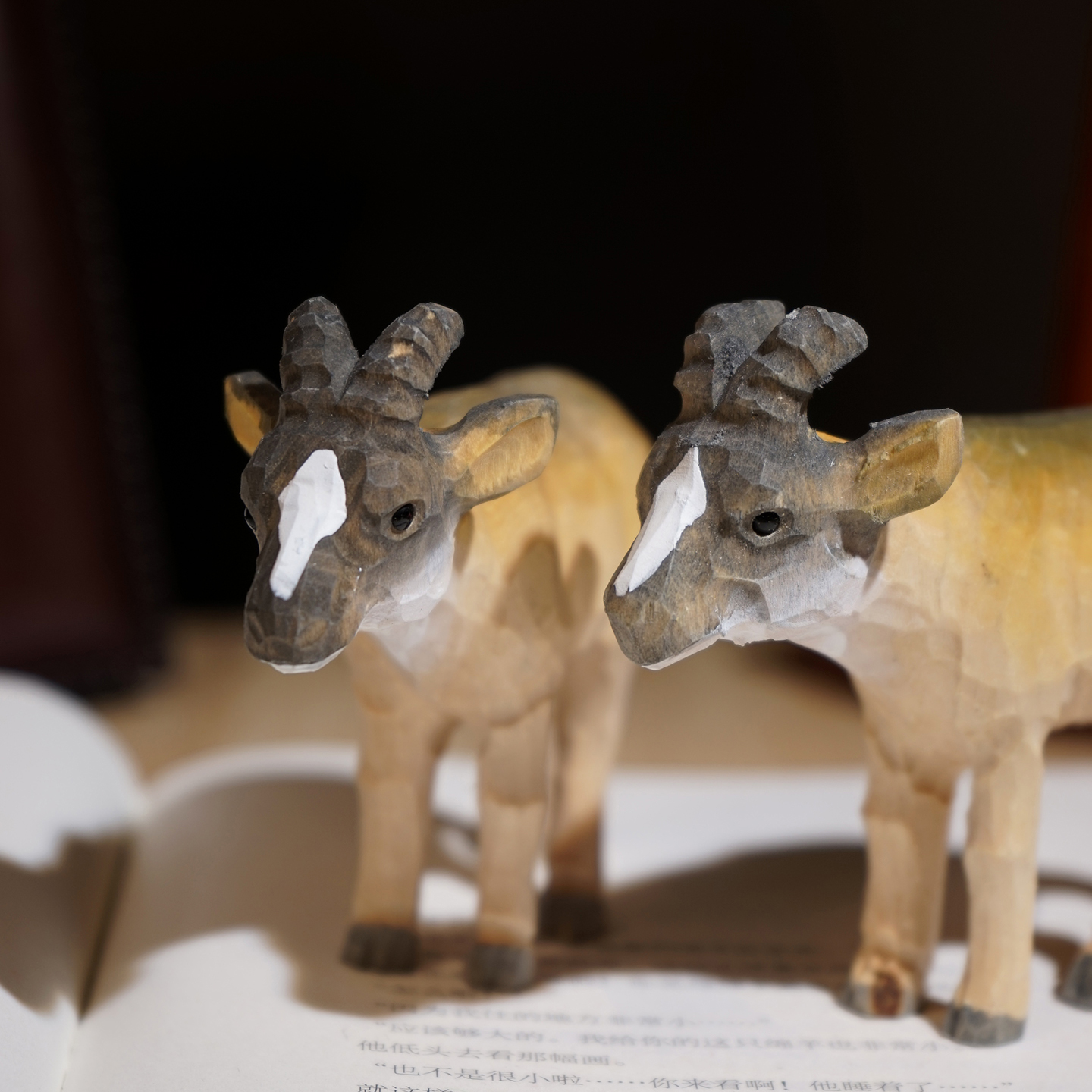 岩羊手工木雕小摆件解压装饰品