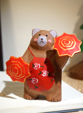 “生活不易，小熊卖艺”手工木雕小摆件可爱东北二人转手帕手绢