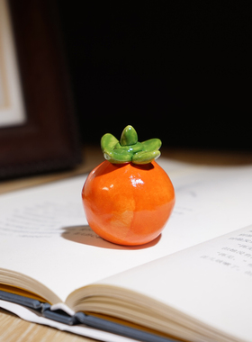 “吃个柿子”手工陶瓷小摆件