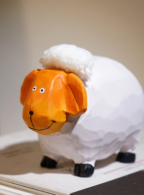 圆滚滚的绵羊手工木雕小摆件