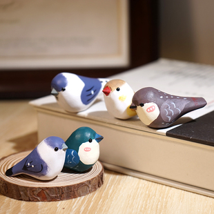 “窗外电线杆上多嘴的小鸟”木雕迷你珍珠鸟办公室电脑屏幕装饰品