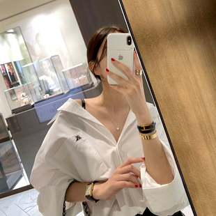韩国东大门2025春装新款懒惰风百搭刺绣小字母翻领休闲长袖衬衫女