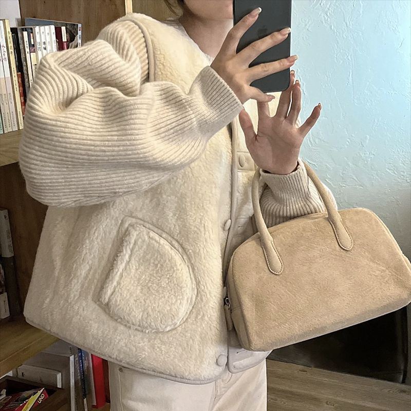 韩国皮毛一体双面穿马甲外套