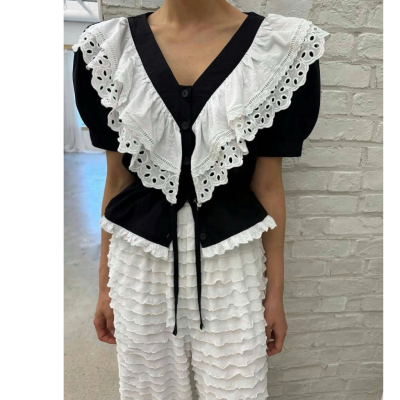 韩国甜美花边V领收腰泡泡袖衬衫