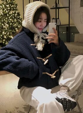 韩国牛角扣羊羔毛夹棉保暖外套
