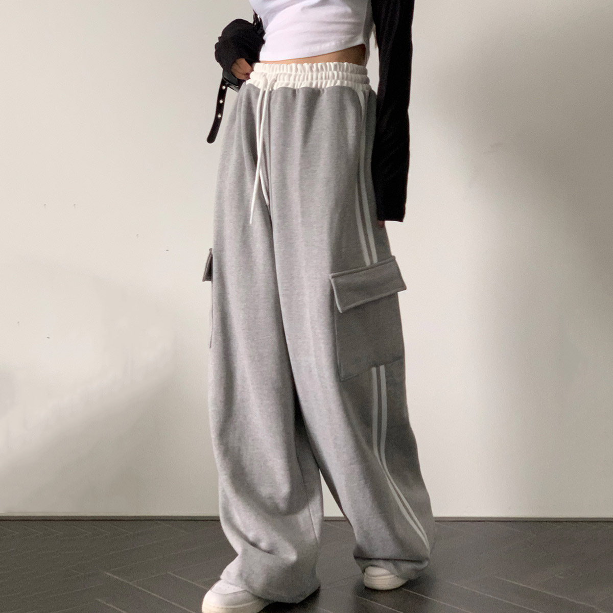 韩国东大门个性撞色垂感工装运动阔腿休闲裤女宽松直筒束脚卫裤