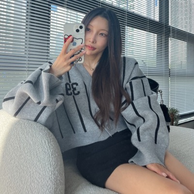 韩国宽松条纹字母针织毛衣外套