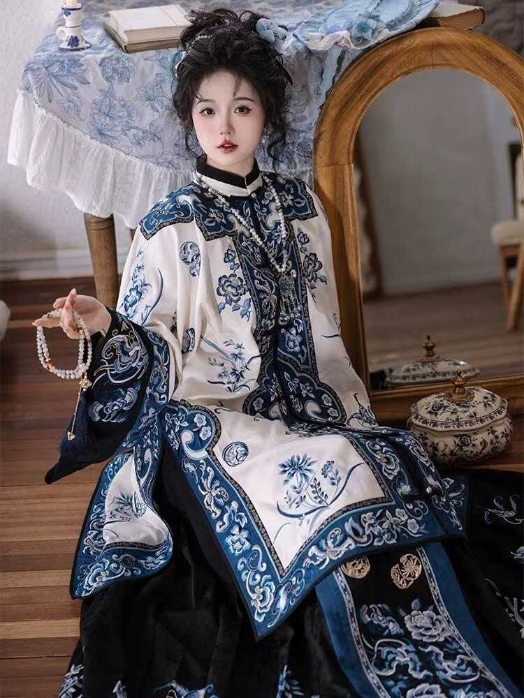 现货云肩秋冬款日常套装马面裙