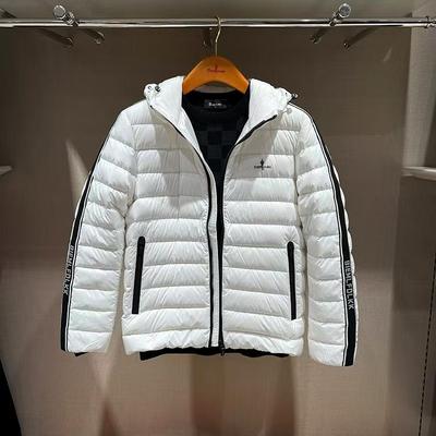 时尚撞色轻盈锁绒保暖连帽外套