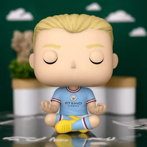 FUNKO POP 足球手办: 曼彻斯特城埃尔林·布劳特·哈兰德打坐形态