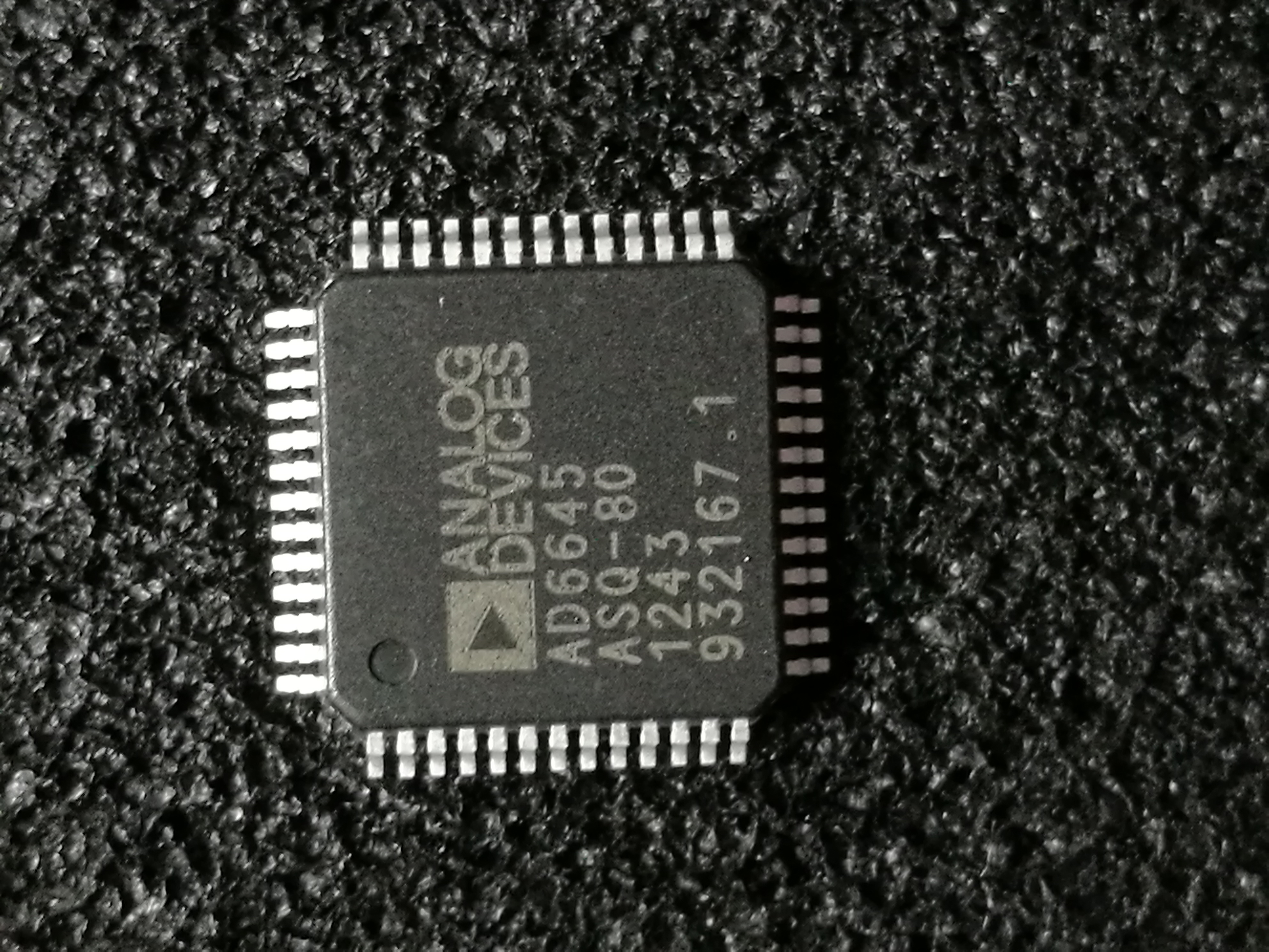 AD6645ASQ-80 全新正品 可编程IC芯片 咨询下单