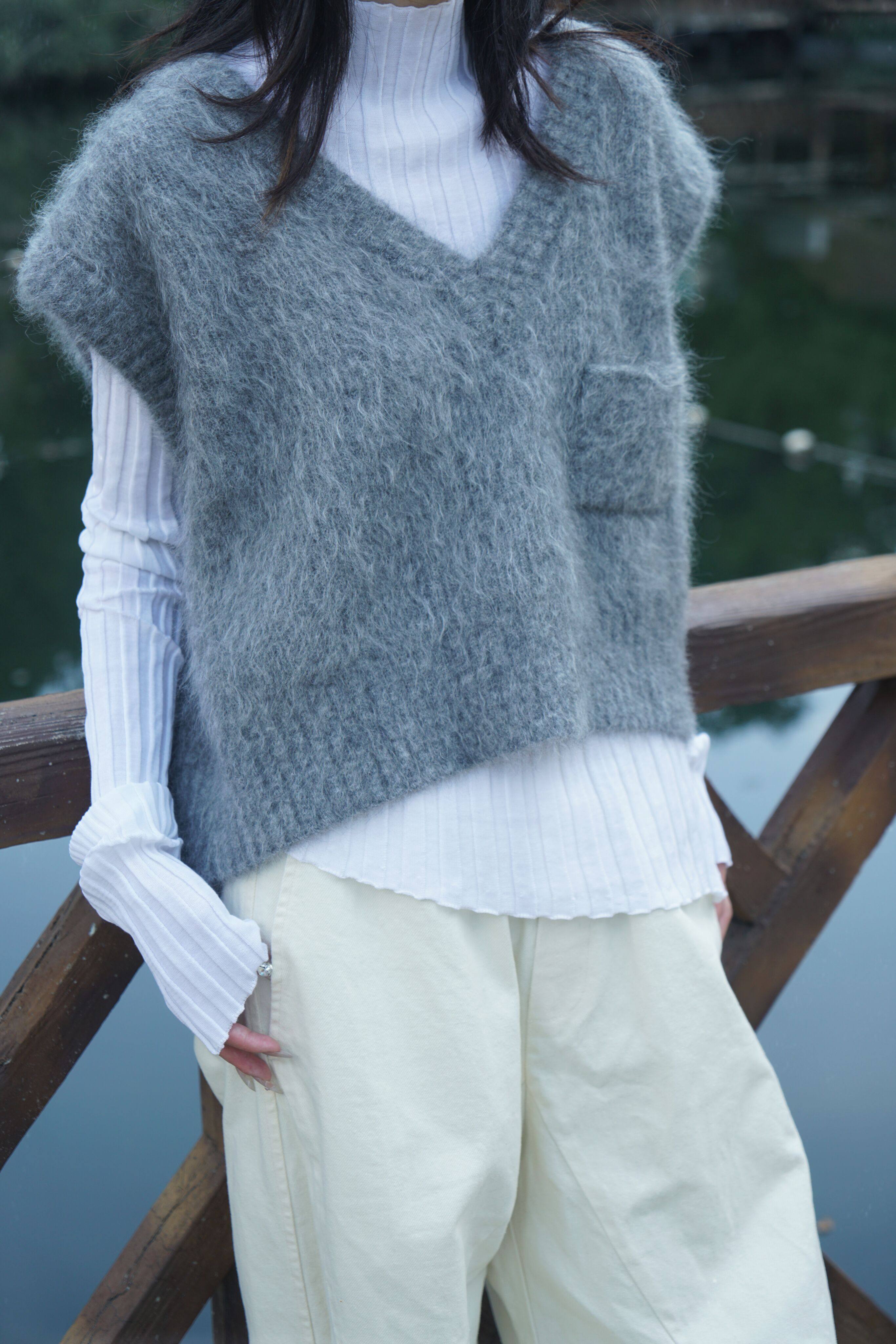 MACQNF套头休闲常规款V领