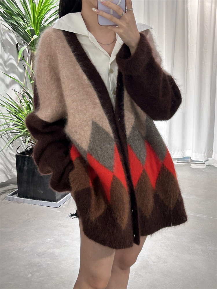 MACQNF超级马海绒开衫V领