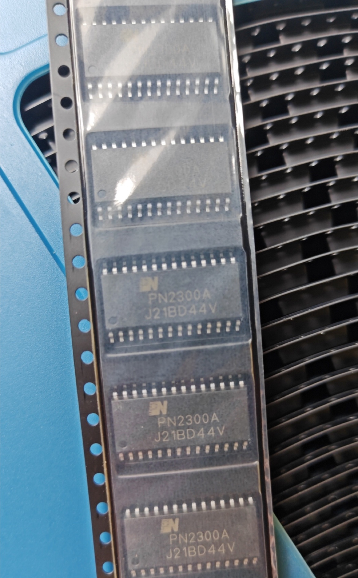 新品推荐  原装PN2300ASAC-R1 PN2300A SOP28芯片 全新进口