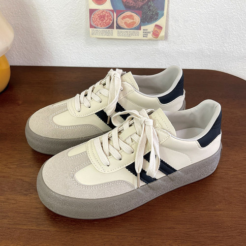 米色低帮厚底增高款男女同款板鞋