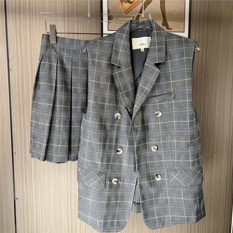 9002撤柜ATU春夏时尚无袖外套休闲西装两件套装