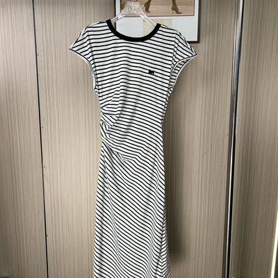 3243撤柜WL南油货夏季新款设计师款显瘦条纹连衣裙女露背褶皱长裙