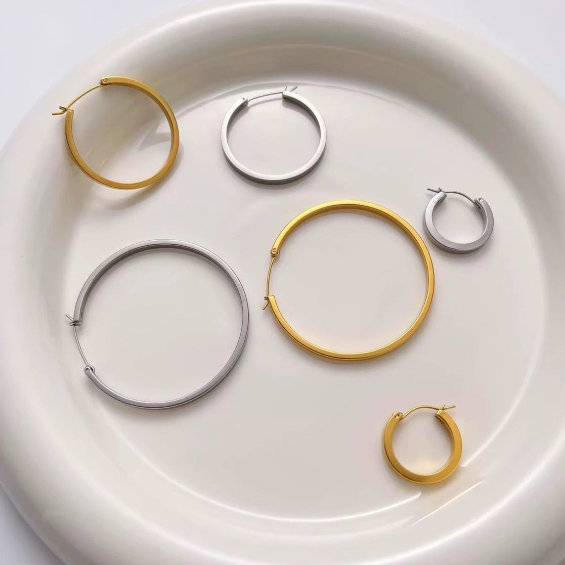 百搭夸张耳圈金属小众