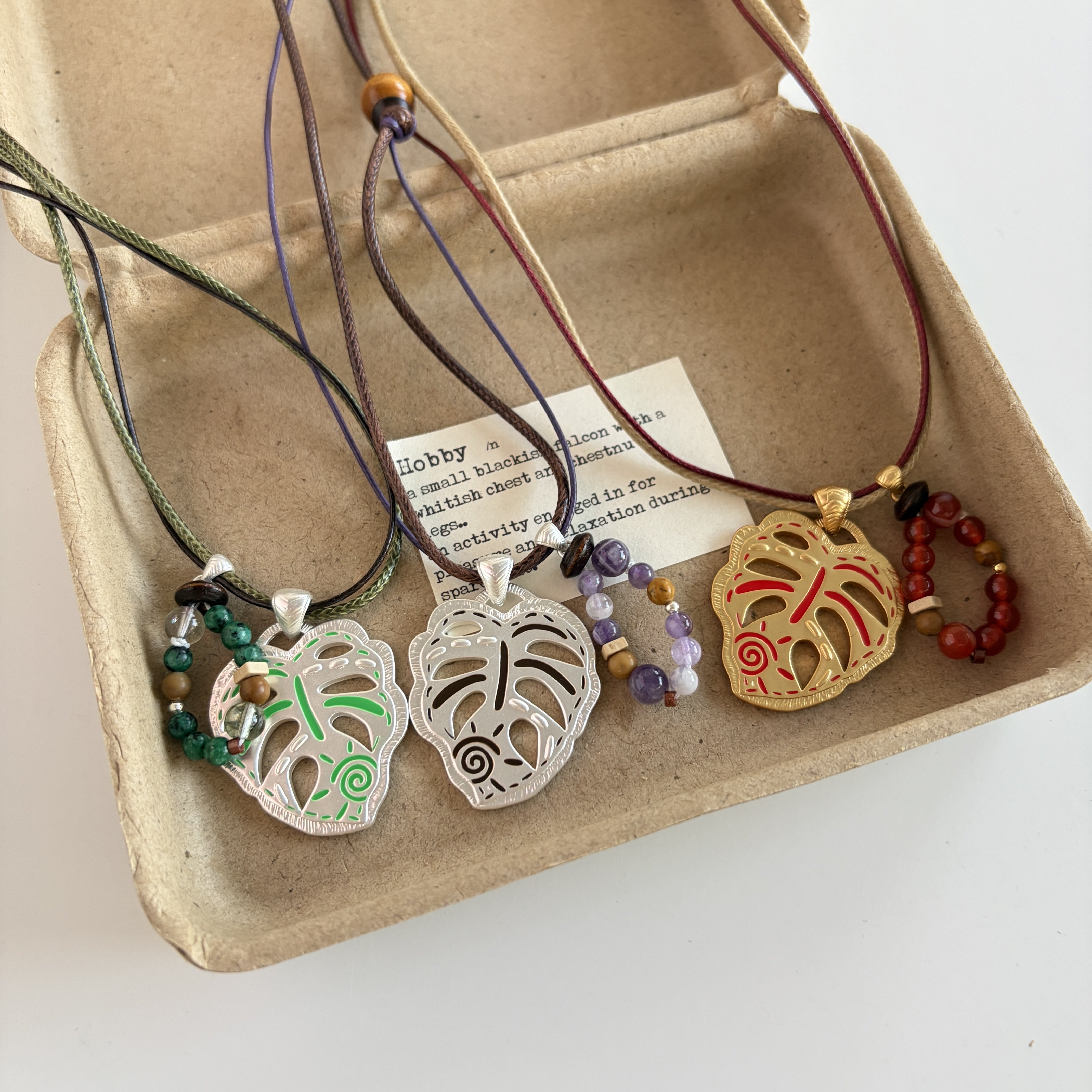 镂空龟背叶吊坠项链女轻奢小众设计高级感太阳图腾双层编绳锁骨链