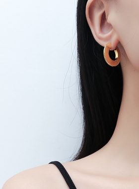 高级感潮牌BV几何圆圈耳环女极简重工金属风圈圈耳扣2021年新款