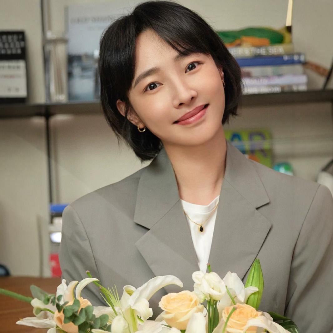 好团圆向前白百何同款金色黑玛瑙项链吊坠叠戴配饰高级感轻奢小众