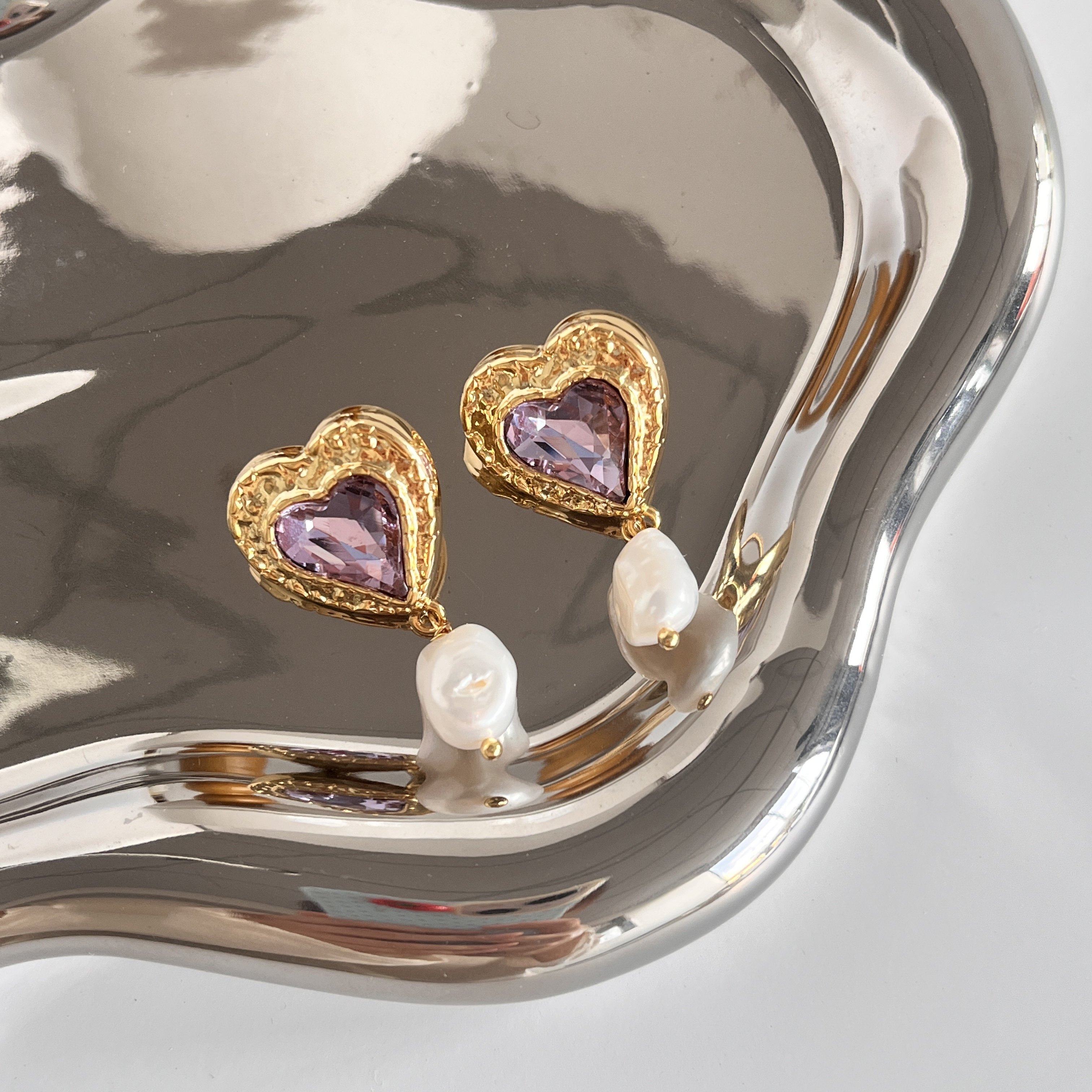 欧美高级感法式爱心天然巴洛克珍珠吊坠耳环女紫色锆石复古耳钉