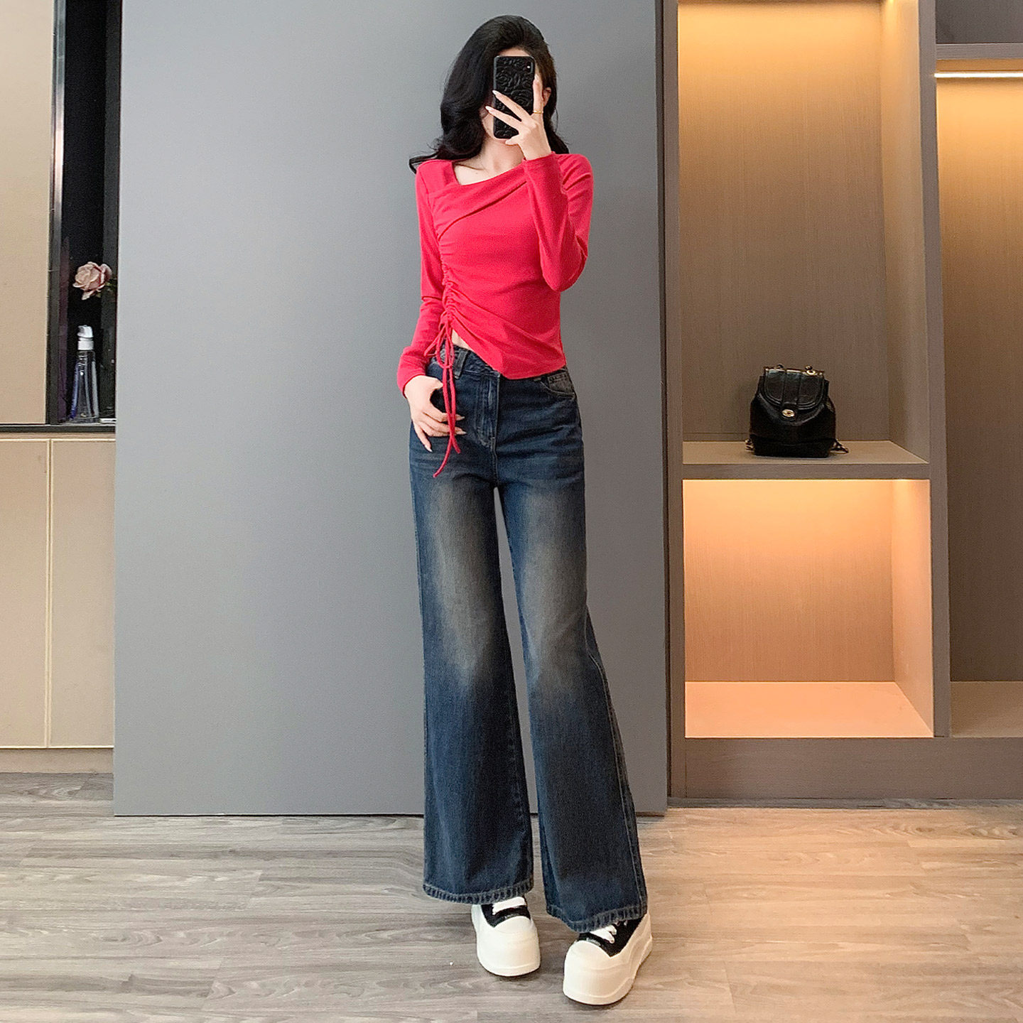 盐系穿搭休闲时尚套装女春款不规则斜肩抽绳长袖上衣牛仔裤两件套