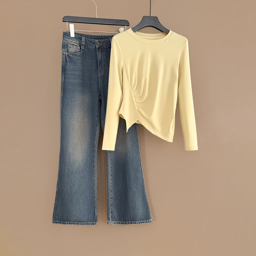 时尚简约套装女春季新款收腰显瘦圆领褶皱长袖上衣阔腿长裤两件套