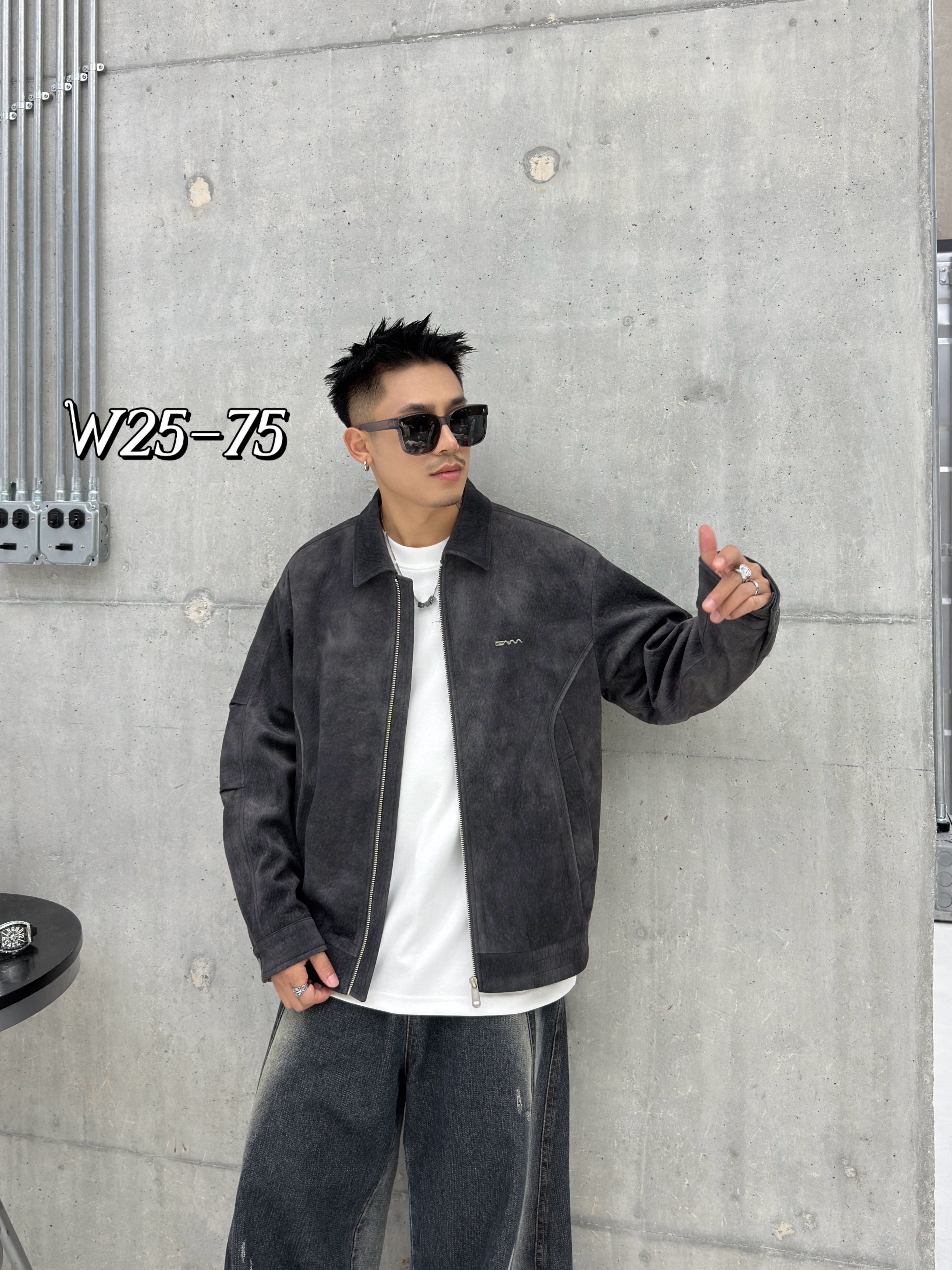 2025新款男装外套立领高端皮绒条纹夹克秋冬新款潮牌时尚机车服