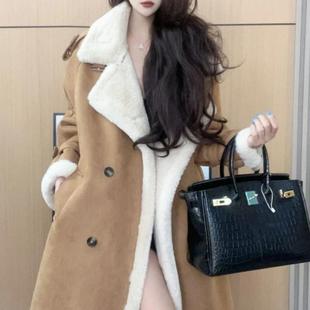 皮毛一体2025秋冬新款 宽松加厚保暖大衣 女麂皮绒羊羔毛外套女长款