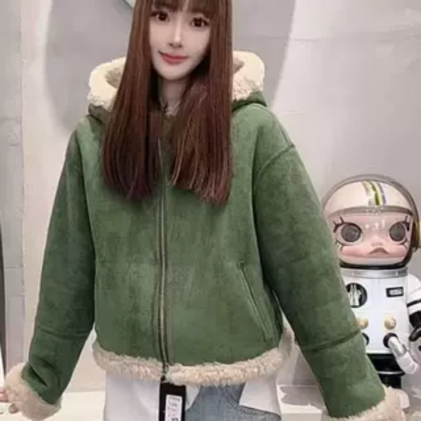 2025秋冬新款皮毛一体外套女短款连帽加厚保暖机车服羊羔毛皮草潮