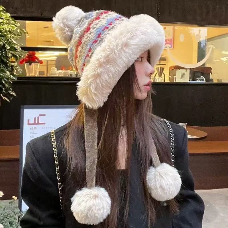 冬季女款加绒护耳毛球针织帽