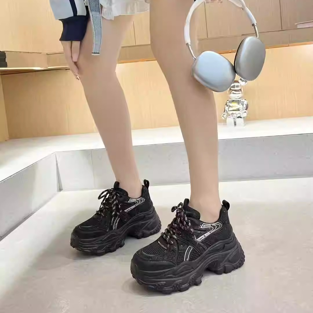 加肥加大真皮软底软面休闲老爹鞋