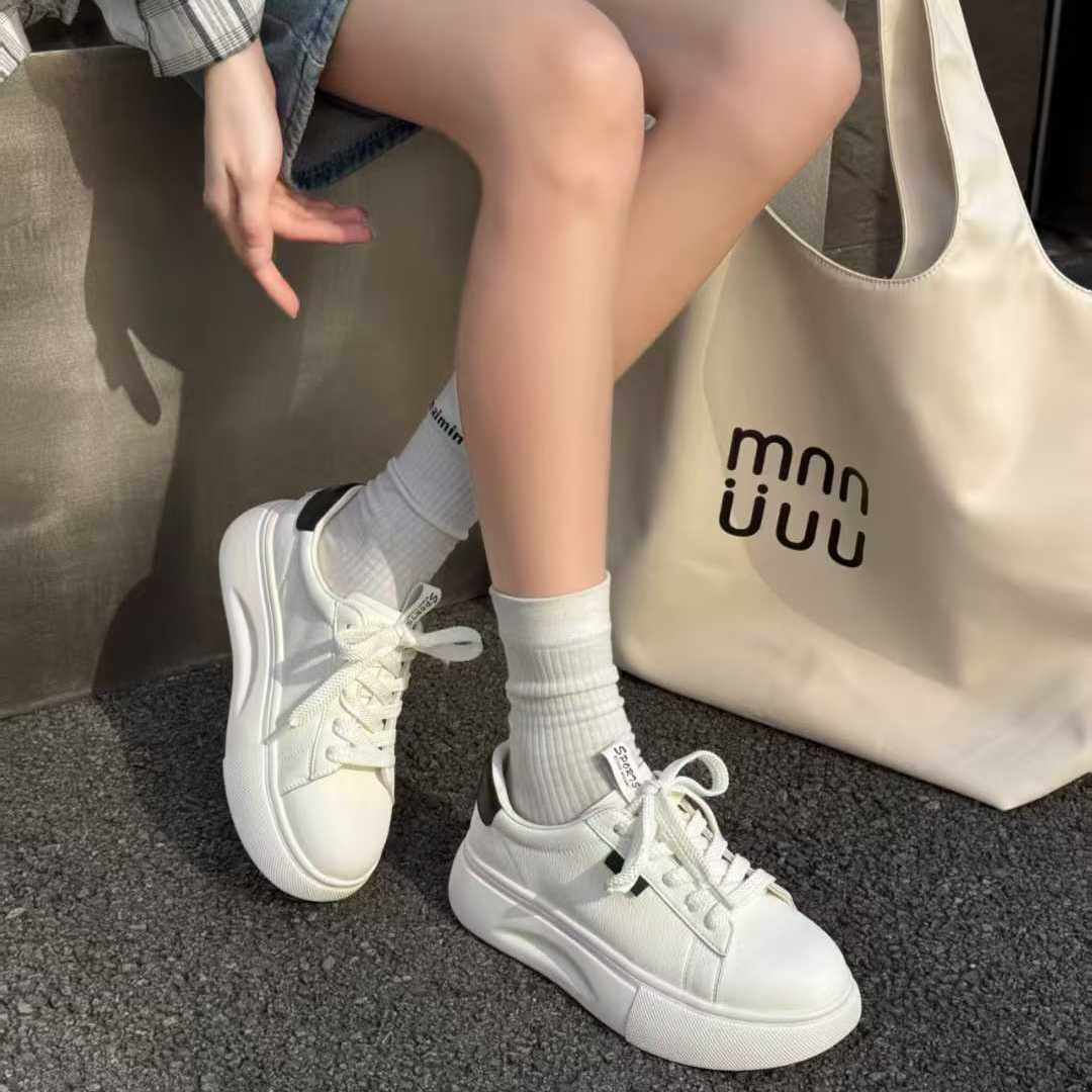 春季大码女鞋41-43码厚底超轻休闲小白鞋显脚小40 42码板鞋真皮,女鞋,时尚休闲鞋,淘宝优惠券,粉丝福利购,淘宝优惠卷