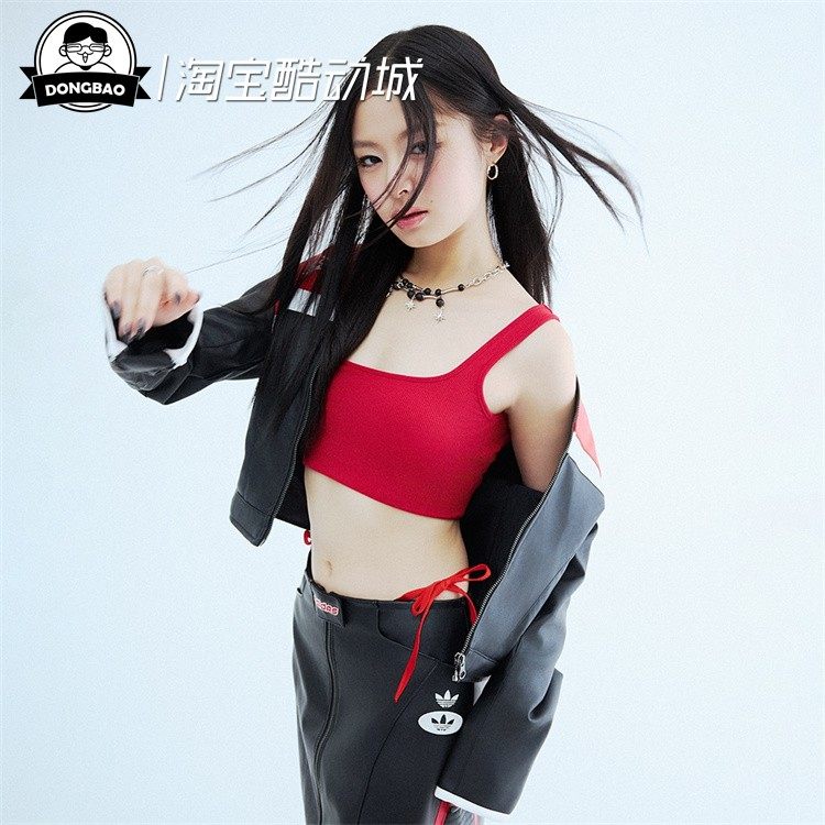 1月ADIDAS阿迪达斯女子情人节款仿皮运动外套机车服JM8023/JM8024