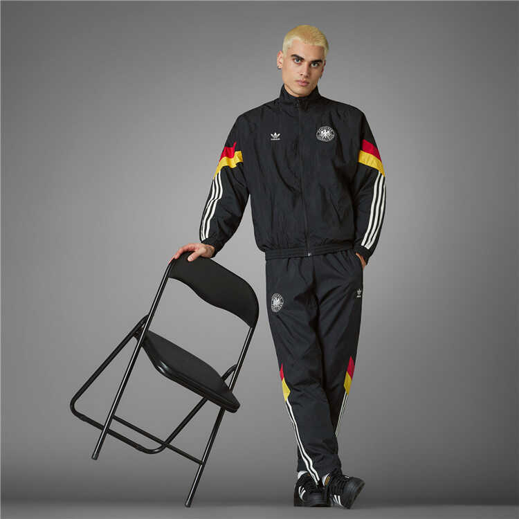 复古德国队球衣阿迪达斯