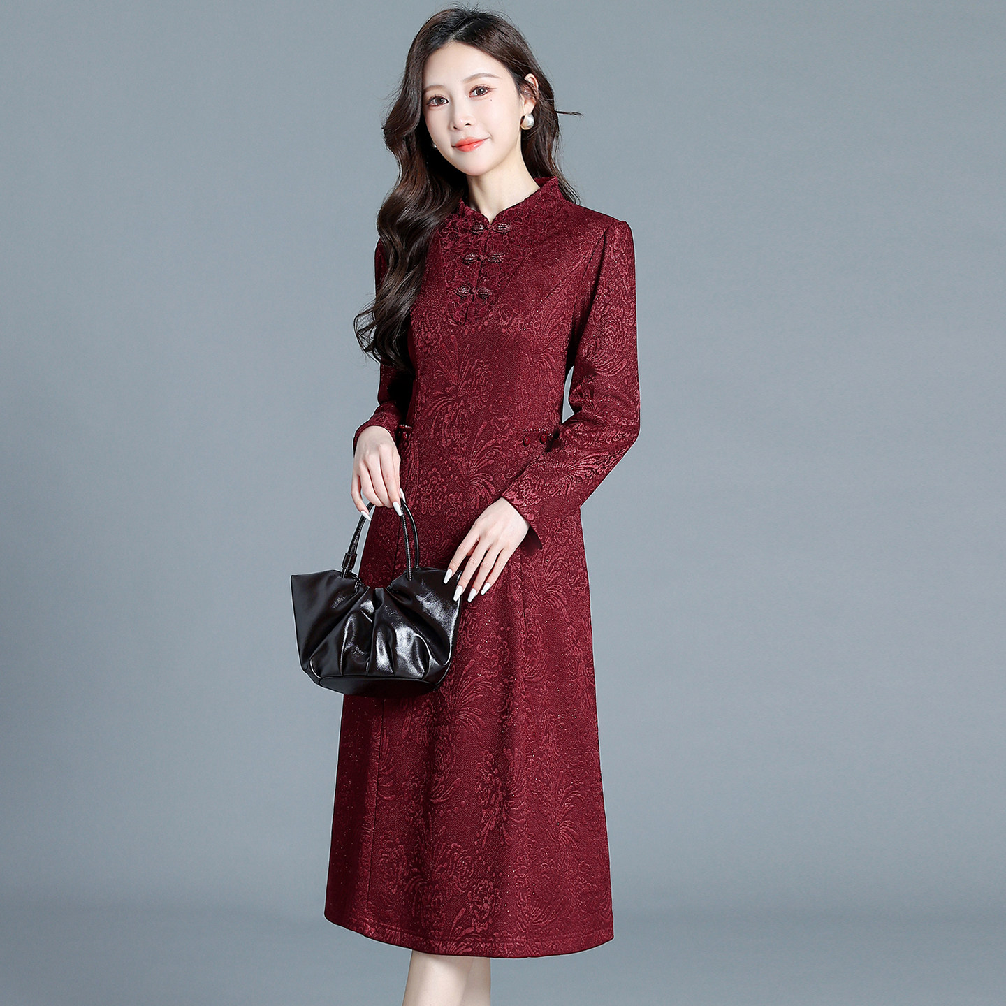 加绒提花盘扣改良旗袍连衣裙女长袖收腰冬季保暖中长裙中式连衣裙