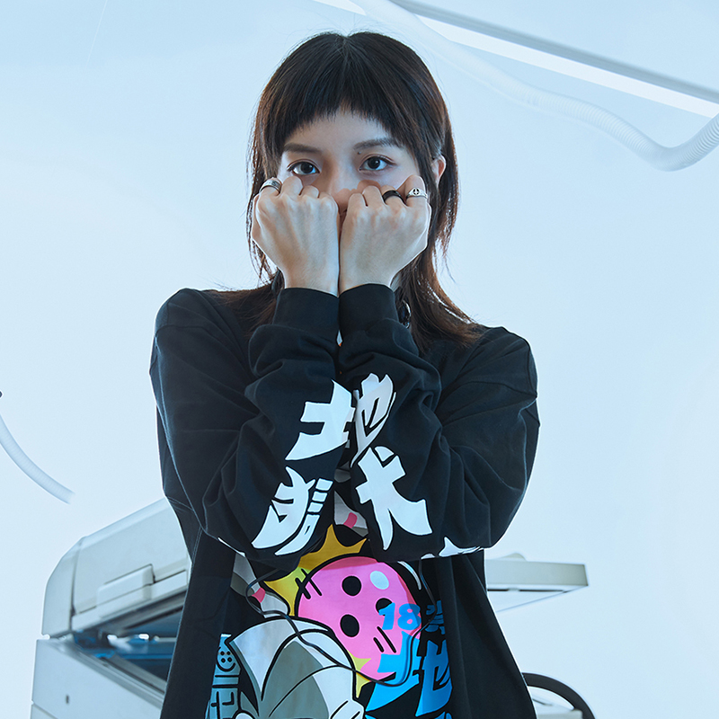 街头宽松长袖青春印花T恤