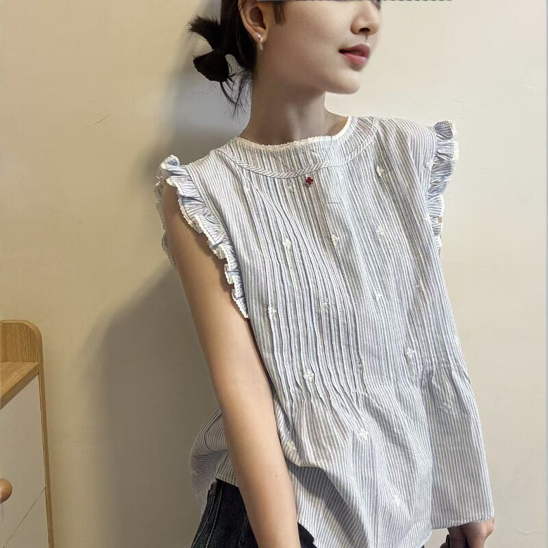 欧洲站2026夏季新款韩系甜美气质刺绣木耳边娃娃款减龄飞飞袖小衫